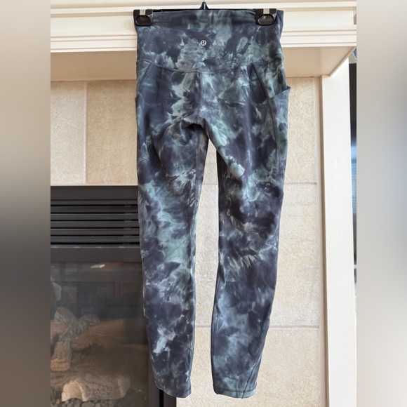 Lululemon Align High Rise Legging With Pockets - Picture 6 of 8